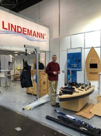 Hall 10 Stand C76 Lindemann Barton Stand being constructed
