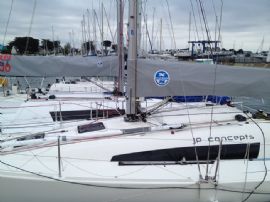 Two Jeanneau Sunfast 3200s with Boomstruts fitted